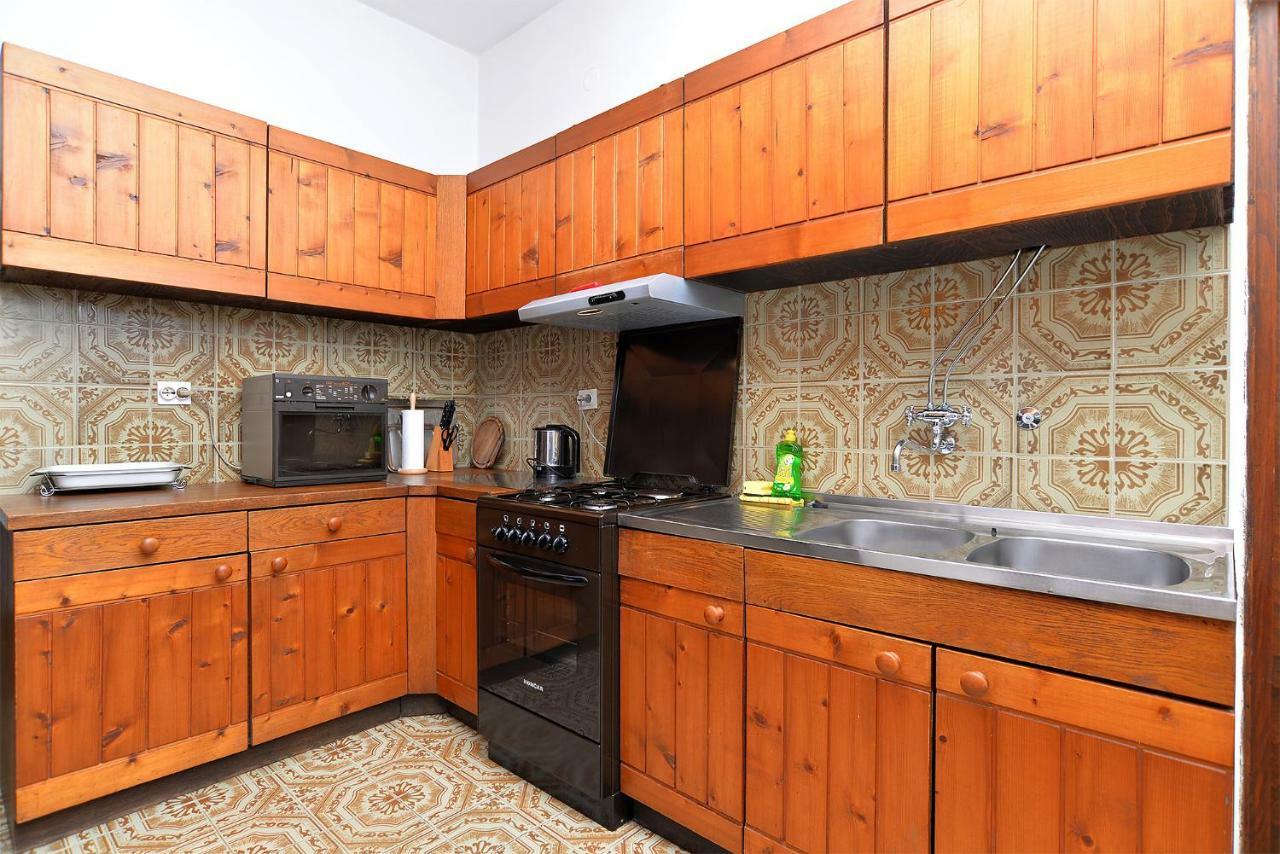 Apartment Milka 1950 Fažana Kültér fotó