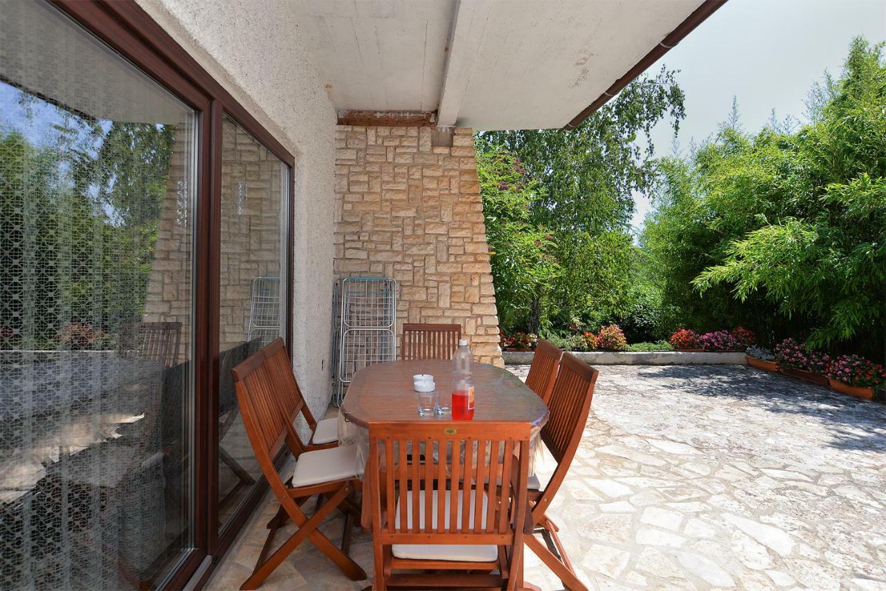 Apartment Milka 1950 Fažana Kültér fotó